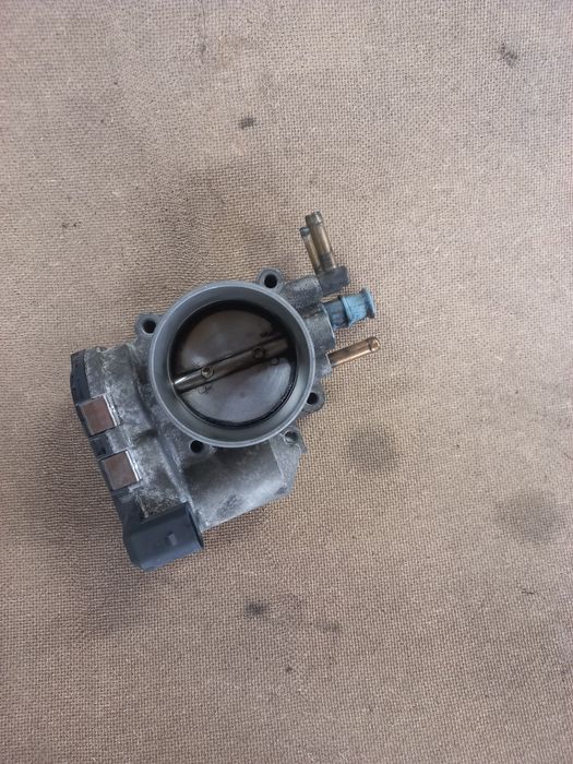 Przepustnica powietrza audi a4 b5 b6 a6 c5 skoda superb 2.4 2.8 3.0 v6