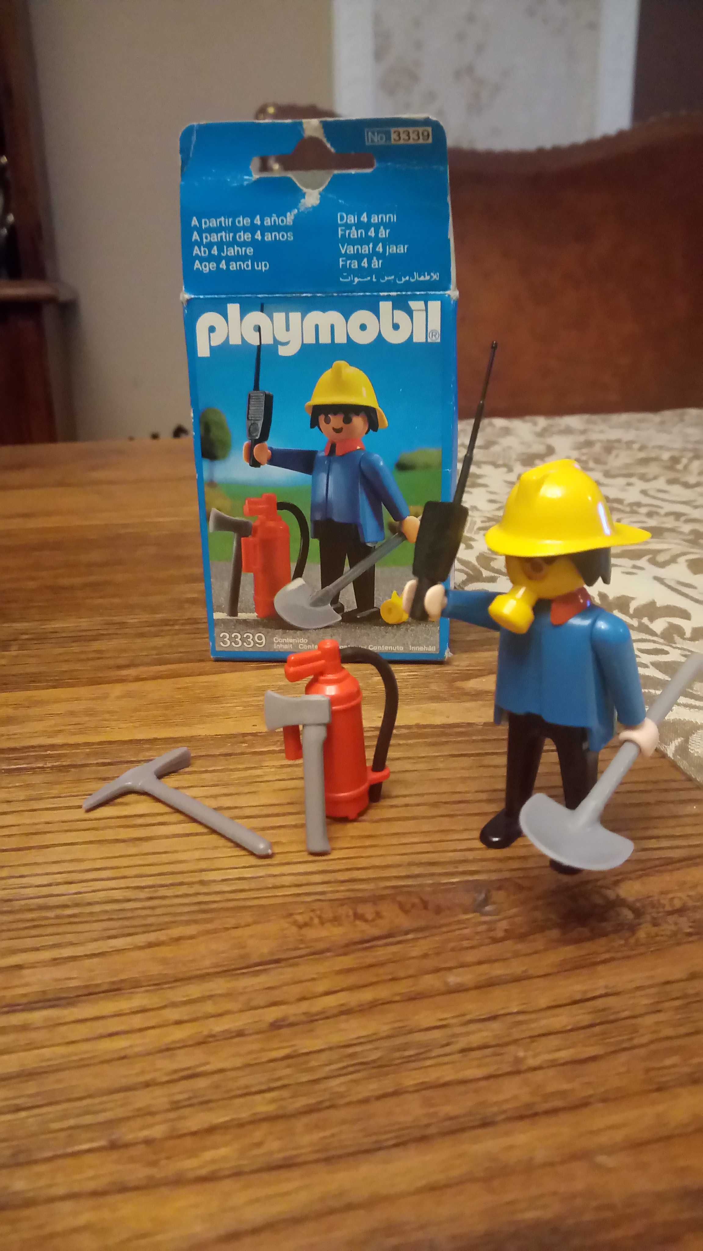 Playmobil 3339 - Bombeiro - (1974)