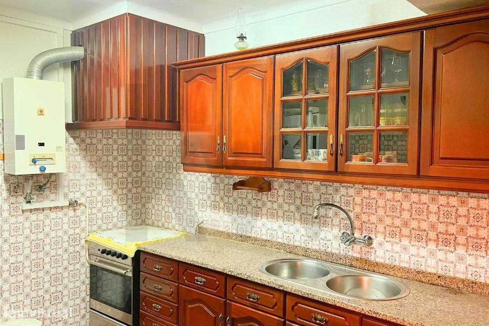 Venda De Apartamento T2 Em São João Da Talha