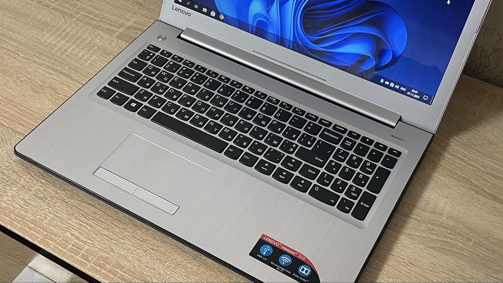 Ноутбук Lenovo IdeaPad 310-15IAP / 4 ядра / 4 год. акб / Ідеал