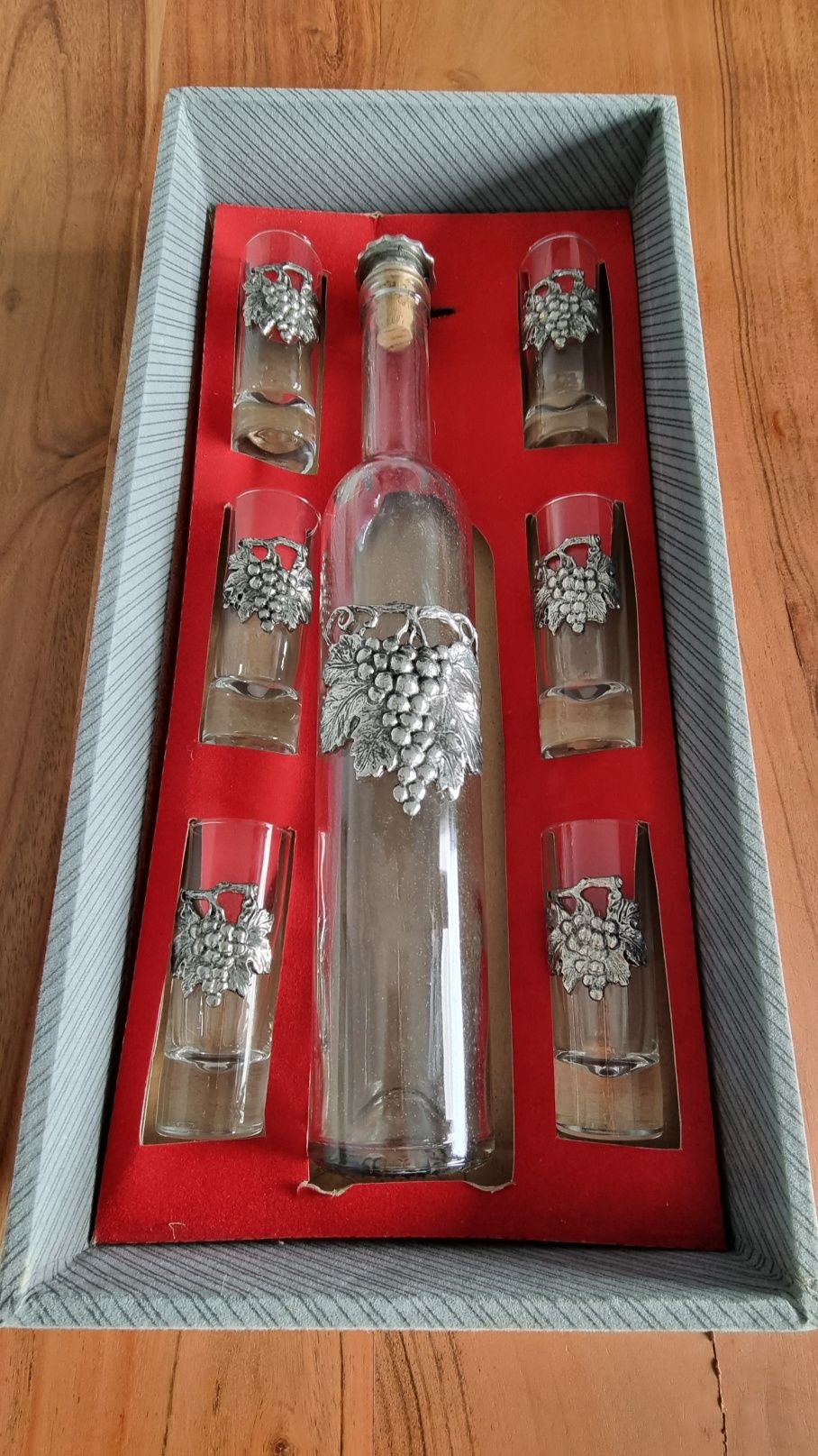 Conjunto de garrafeira + copos em prata