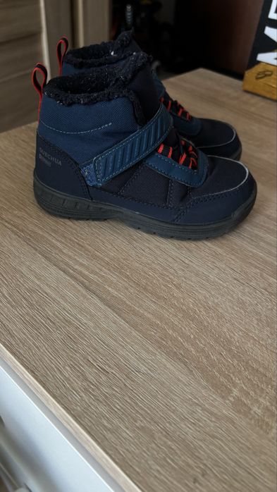 Sprzedam buty dziecięce rozmiar 25