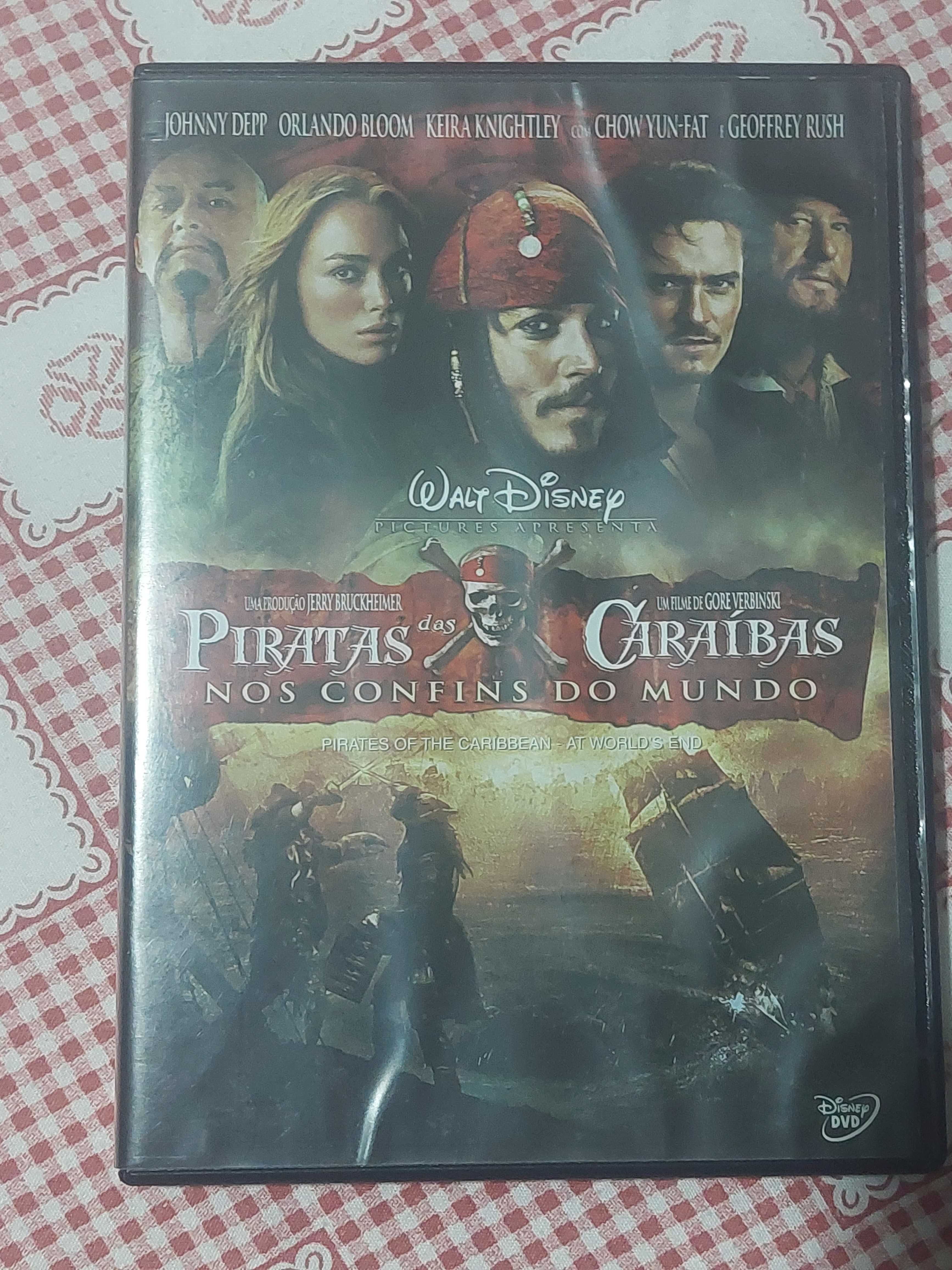 Filme Piratas das Caraíbas nos Confins do mundo