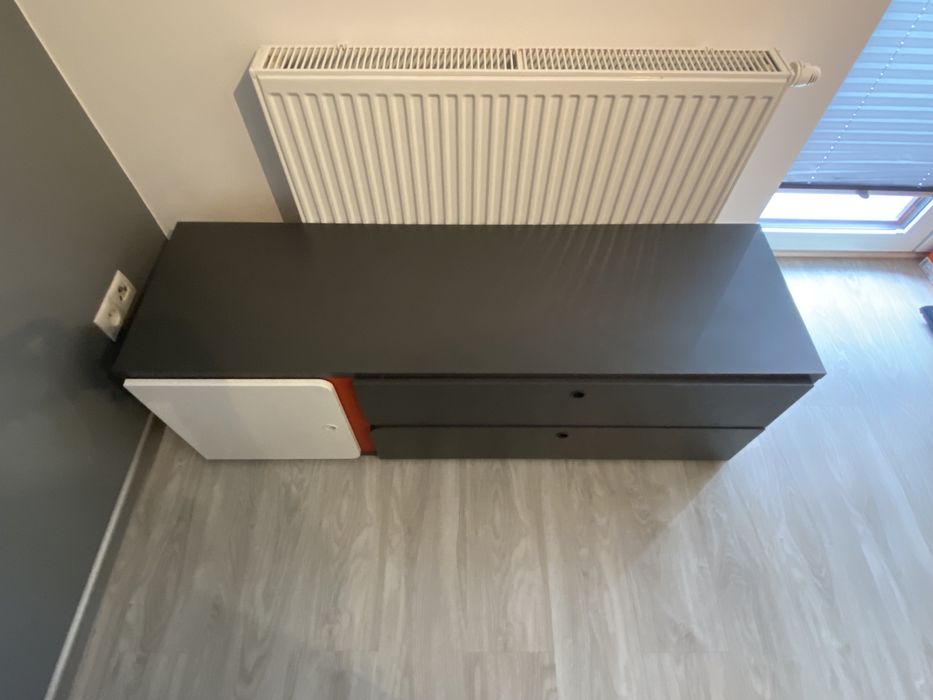 Szafka RTV pod telewizor