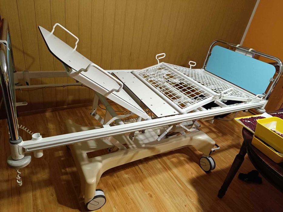 Łóżko szpitalne Novera 5a