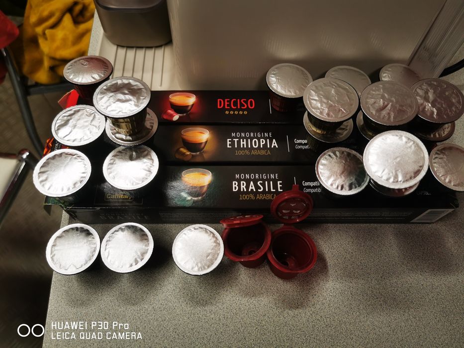 Ekspres na kapsułki Delonghi Nespresso One EN510 W