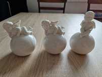 Porcelanowe figurki aniołki, stan idealny, bez sygnatury. Cena za szt.