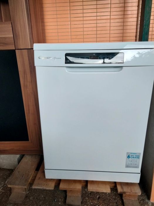 Máquina lavar loiça Candy