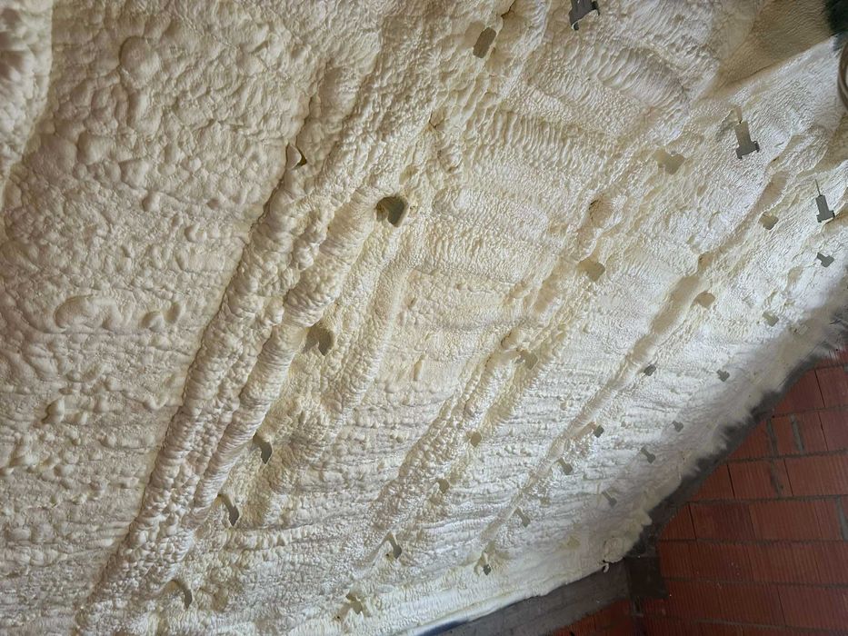 Ocieplanie pianą PUR – Sosnowiec / Śląsk – Purios Partner