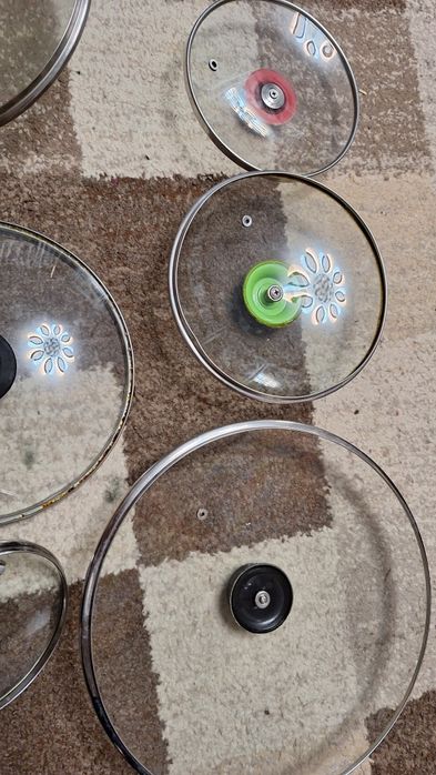 Кришки для пательні і каструлі