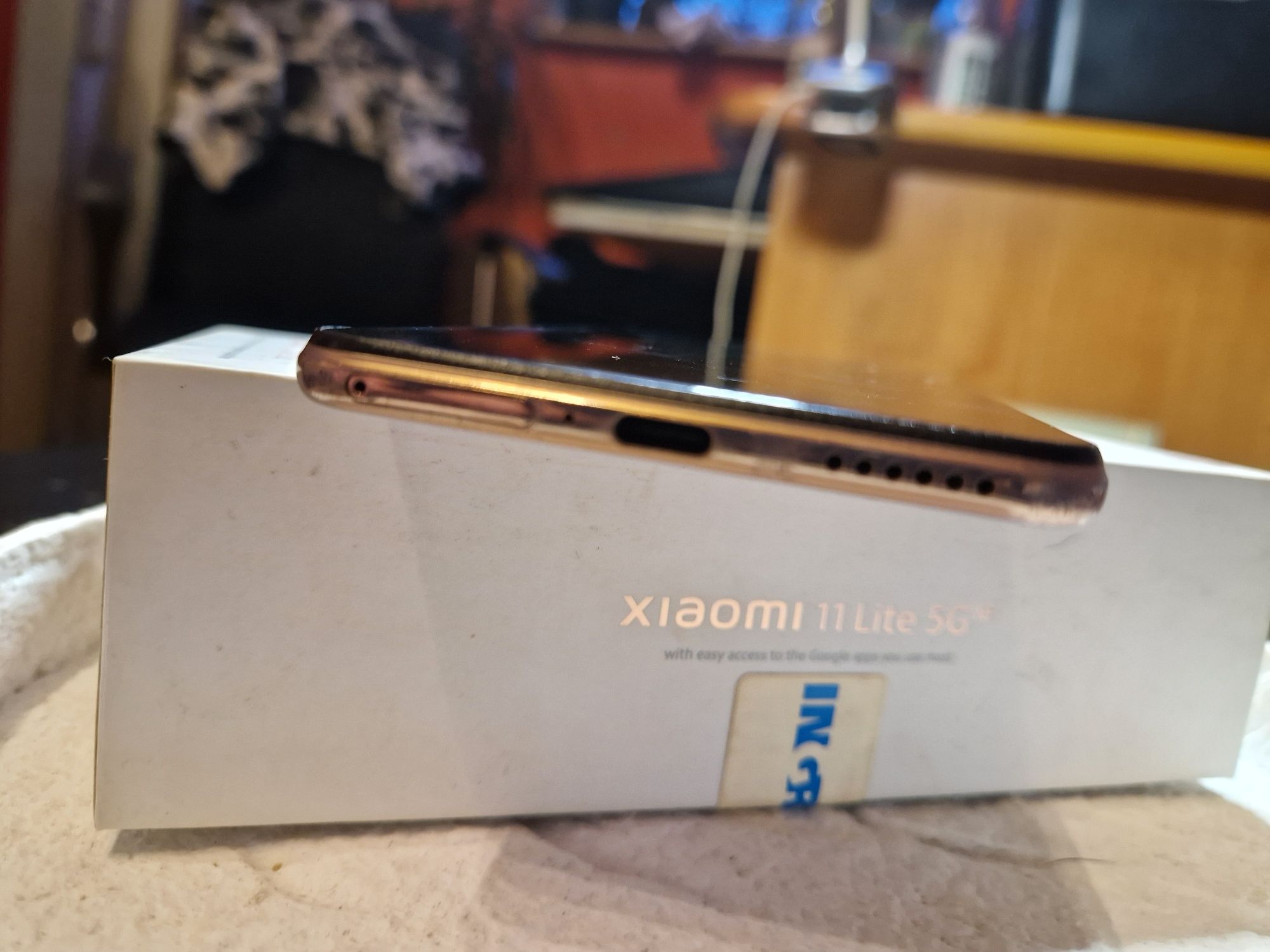 Sprzedam używany Xiaomi 11 Lite 5G NE Peach Pink 8GB RAM 128GB ROM