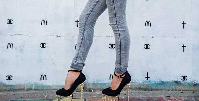 Туфли на высоком каблуке с шипами, 36 р.