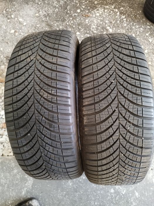 Dwie opony zimowe Goodyear 225/55/r17