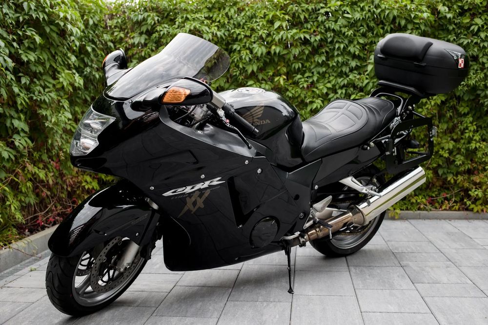 Honda CBR Honda CBR 1100XX Super Blackbird