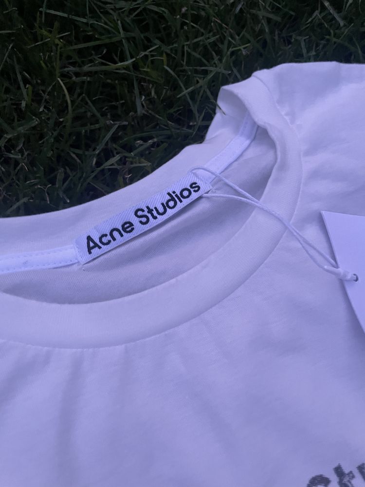 Жіноча футболка Acne Studios