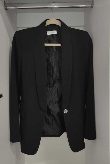 Продам чорний жакет XS