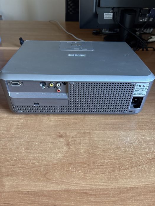 Projektor Philips bClever LC3631