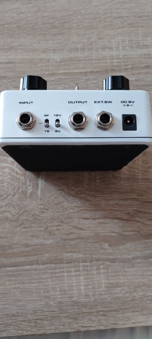 Efekt Nux Ace of tone
