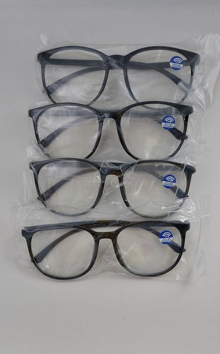 Новогодняя акция! Очки + подарок!