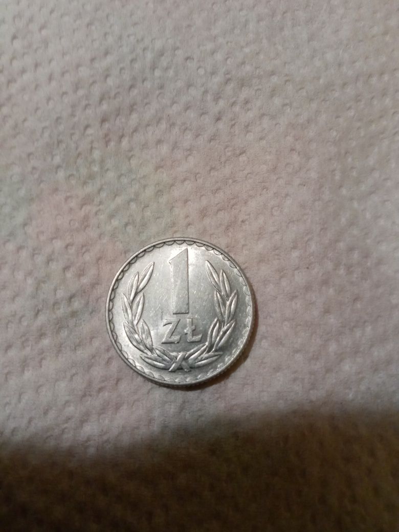 Moneta 1 zl z 1975r bez znaku menicy