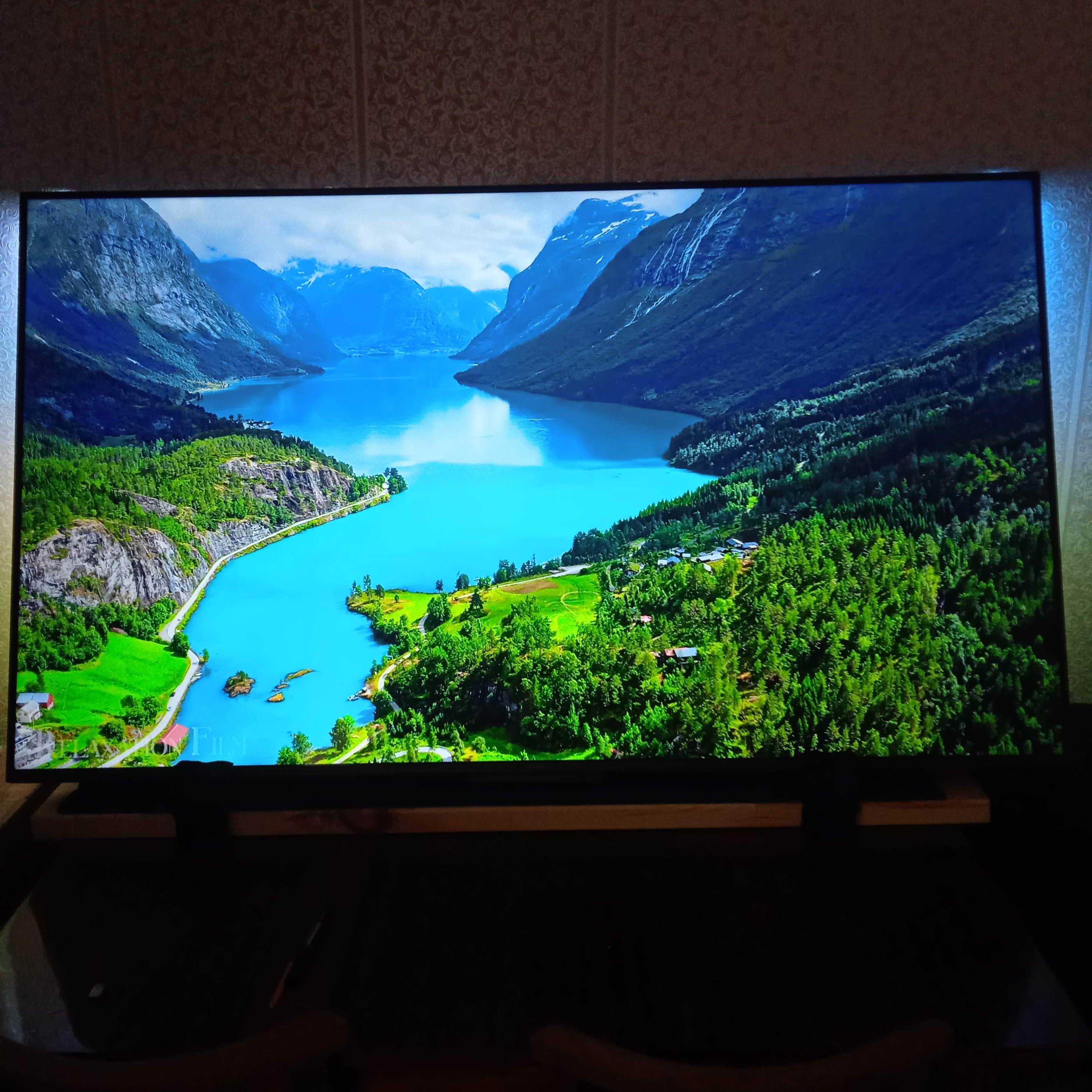 Телевізор Philips 65PUS8108/12 4K Ultra HD Smart Ambilight 2023р.