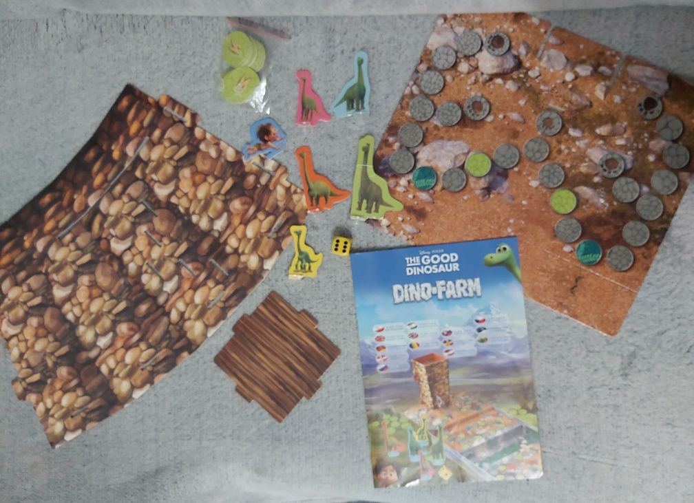 Gra Trefl Dino-Farm