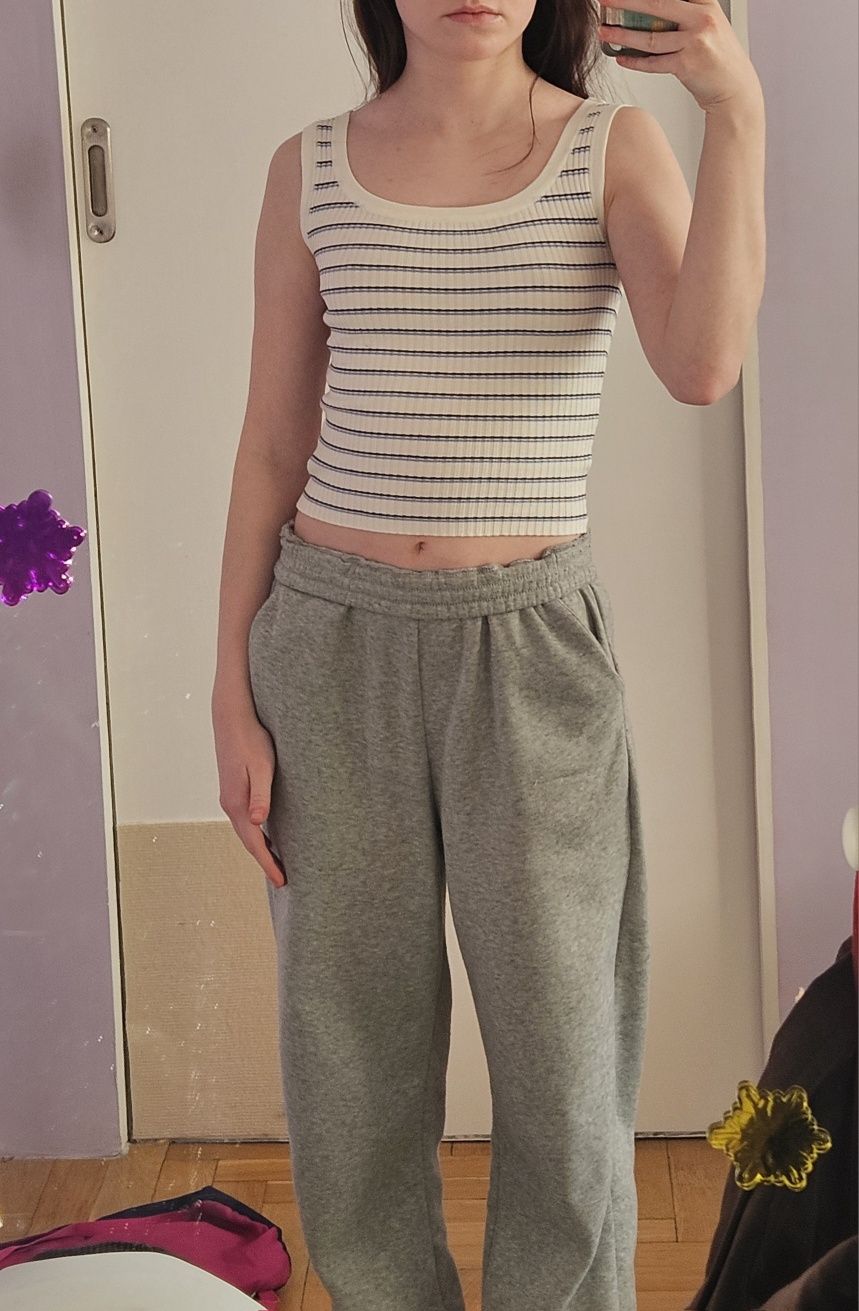 top w paski na ramiaczkach