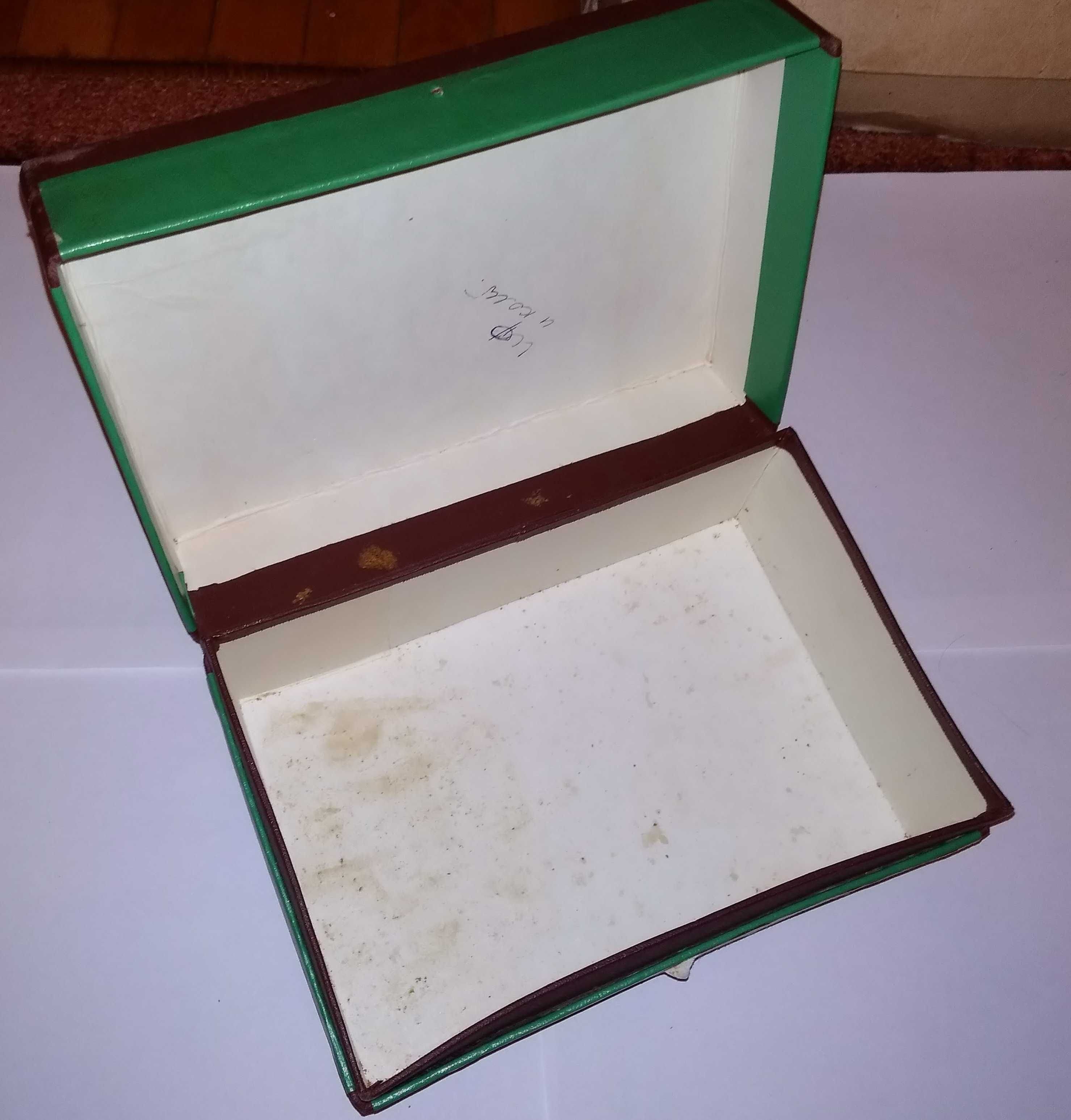 Паспорт на фотооб'єктив Юпітер-8, коробка від об'єктиву "Граніт-11"