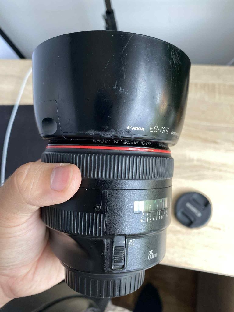 Canon EF 85mm f/1.2 L II USM + osłona ES-79II + filtr