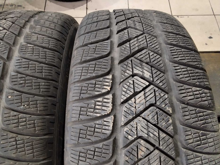 Opony 235/55x18 Pirelli