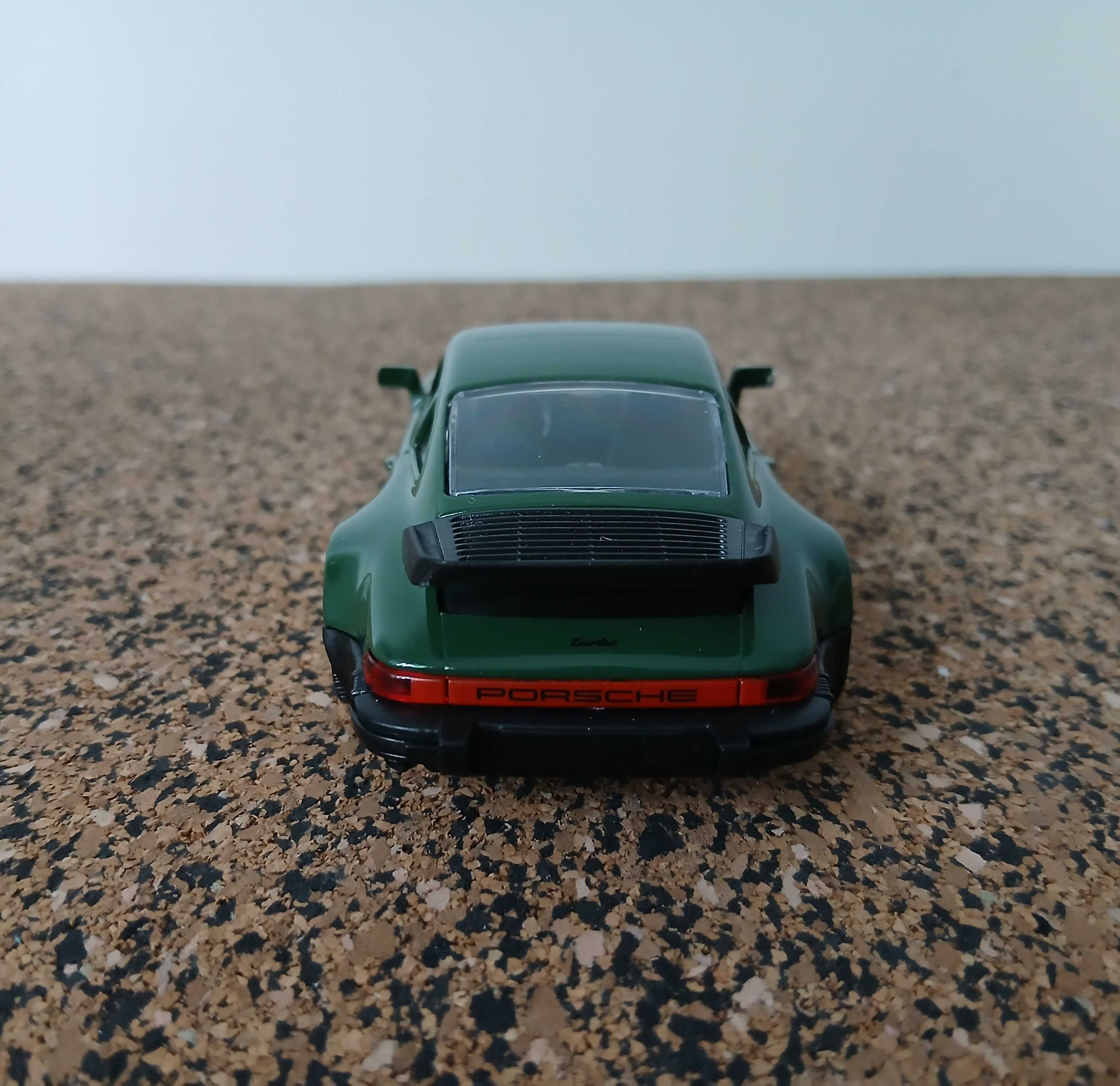 Miniatura Porsche 911 Turbo 3.3 (escala 1:36)