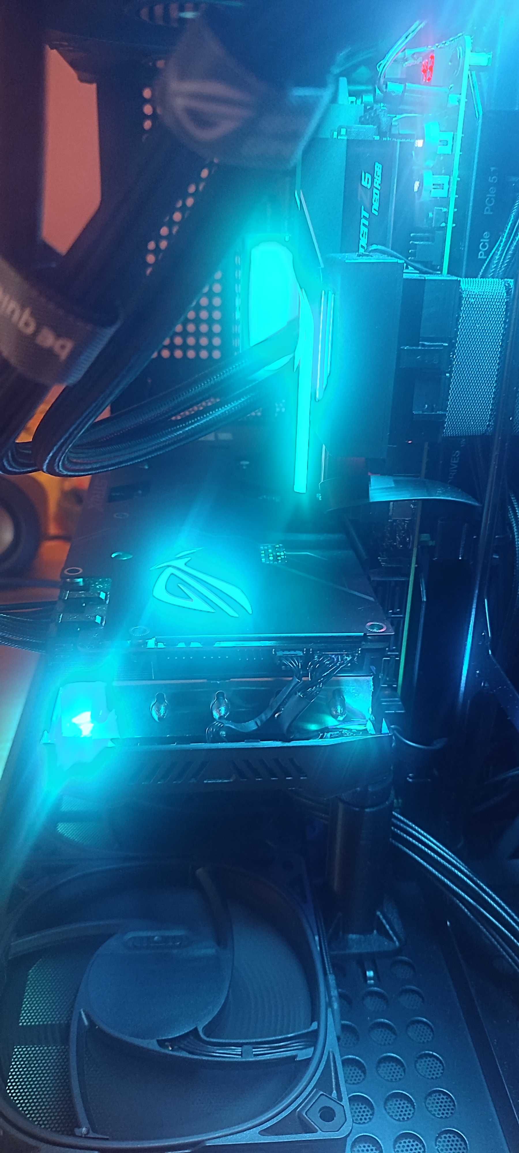 Asus ROG Strix RX 5700 XT Gaming OC 8GB GDDR6,nowy interfejs termiczny