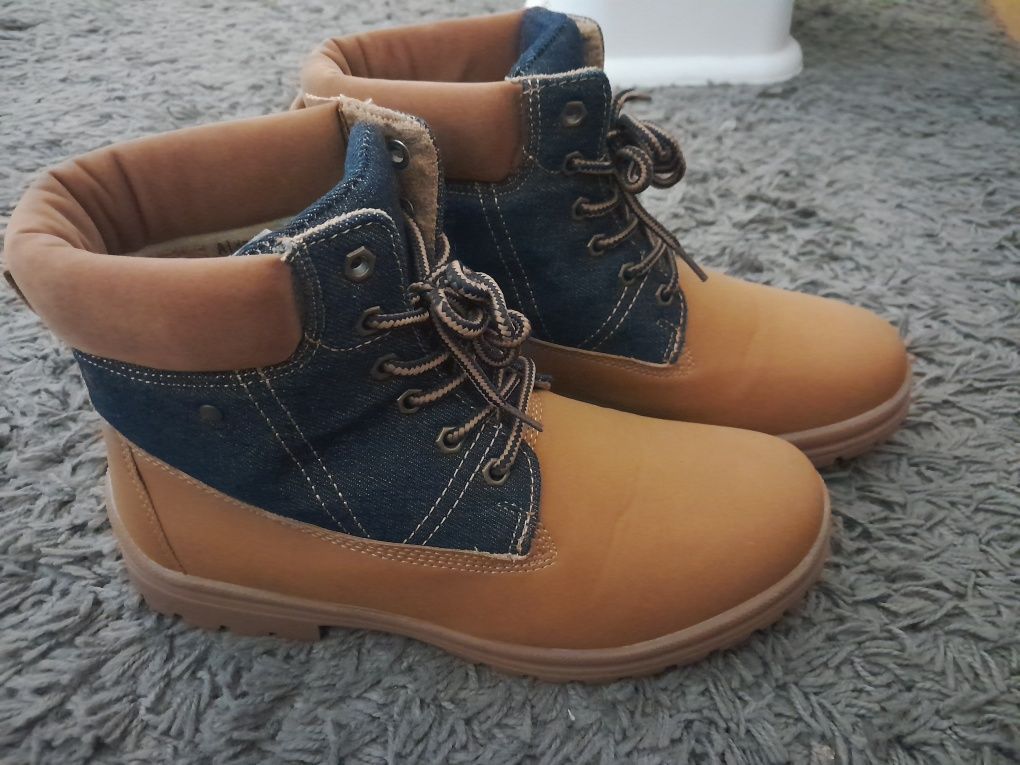 3 Sapatos e botas