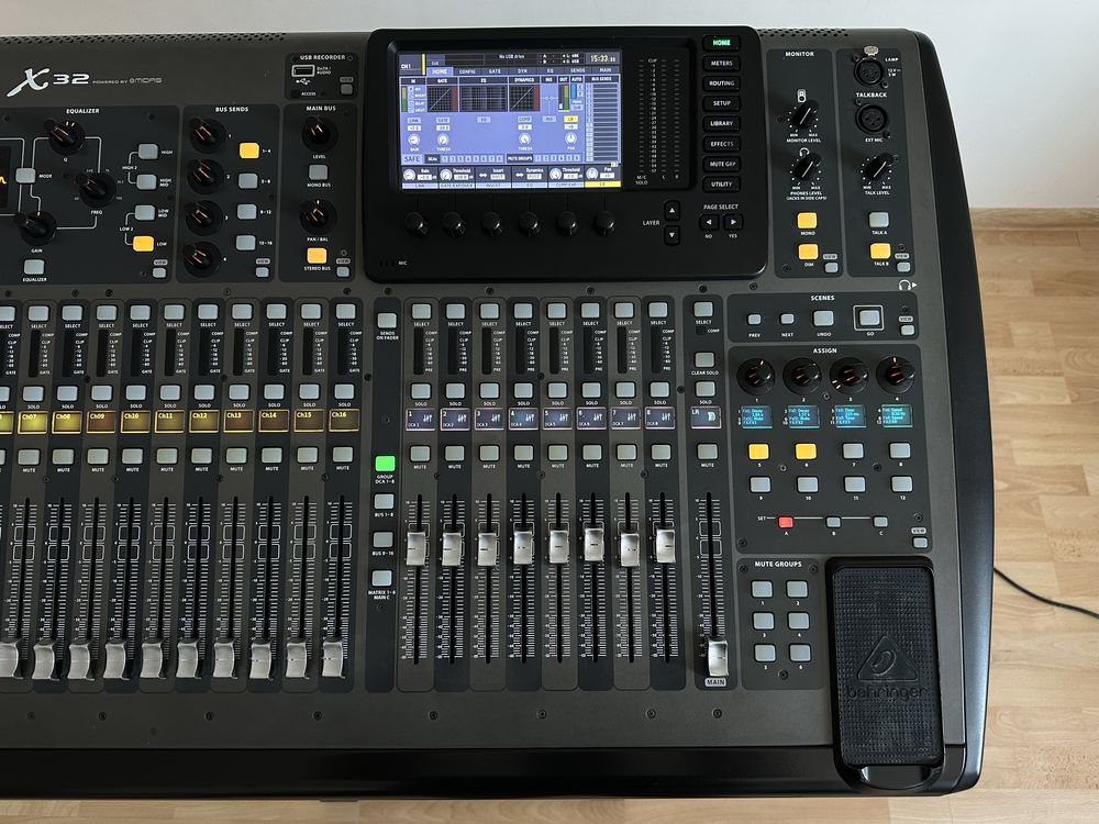 Behringer x32 mikser cyfrowy konsola w doskonałym stanie