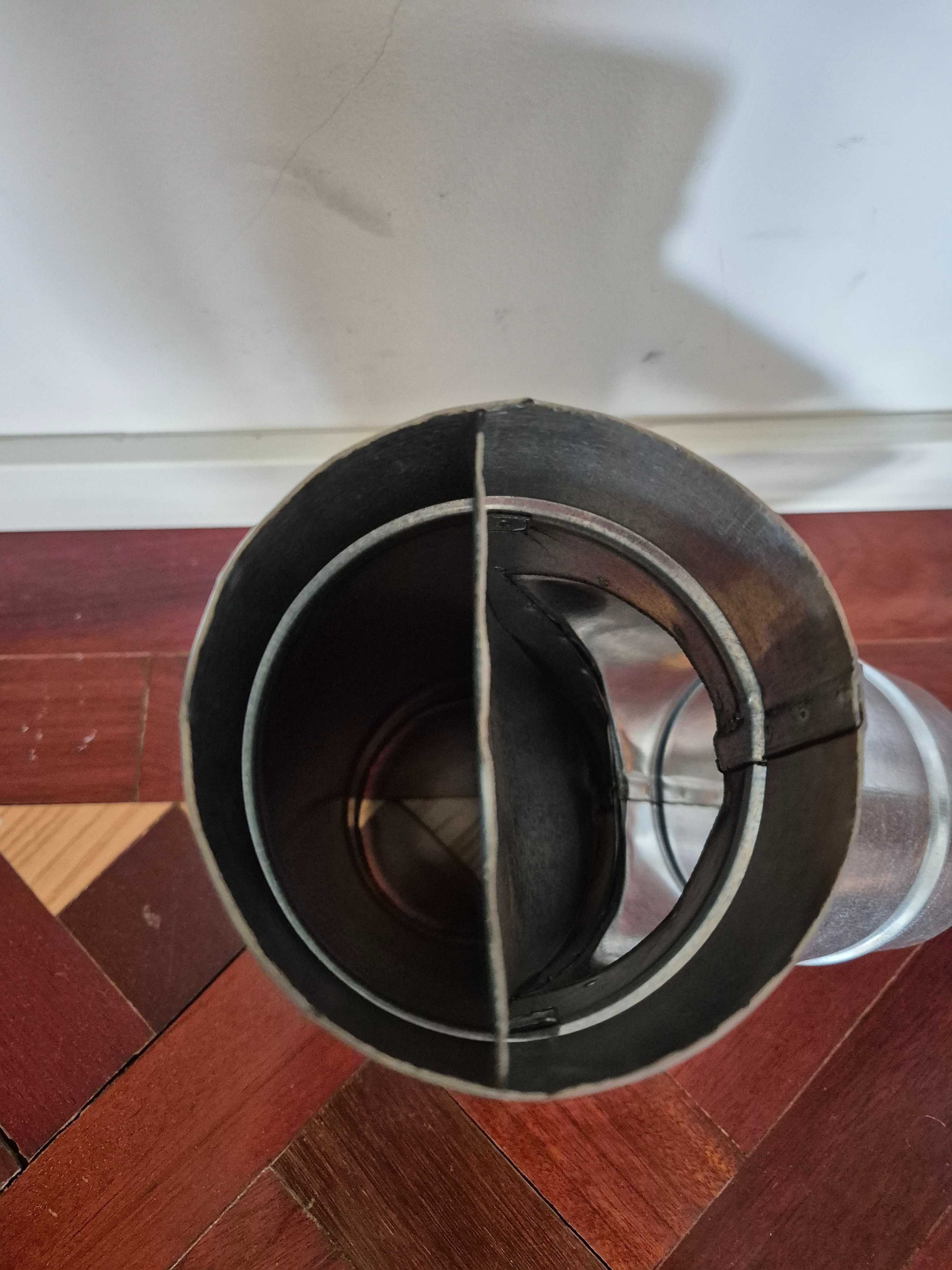 Forquilha Galvanizada com Divisória Abiflex de 110