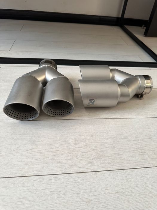 Насадки на выхлоп двойная насадка Akrapovic банка выхлоп глушитель