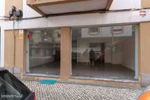 Loja e armazém 223 M2