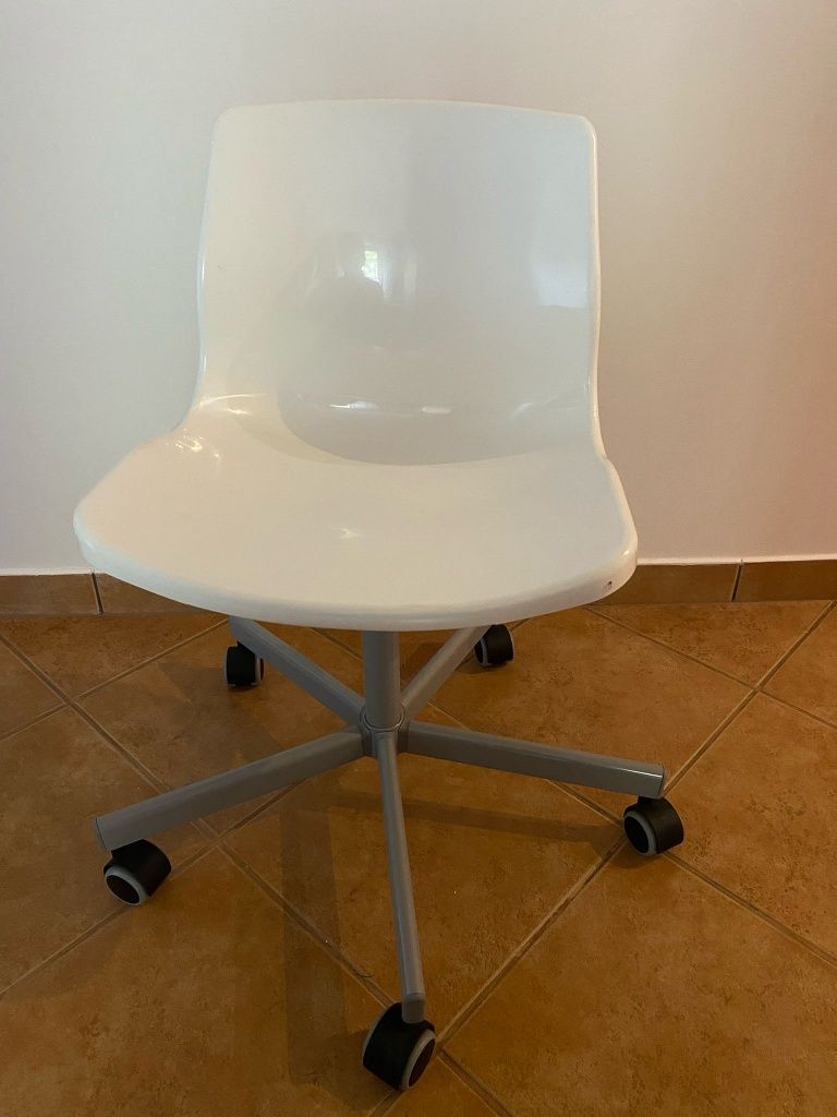 Krzesło obrotowe IKEA stan bdb białe