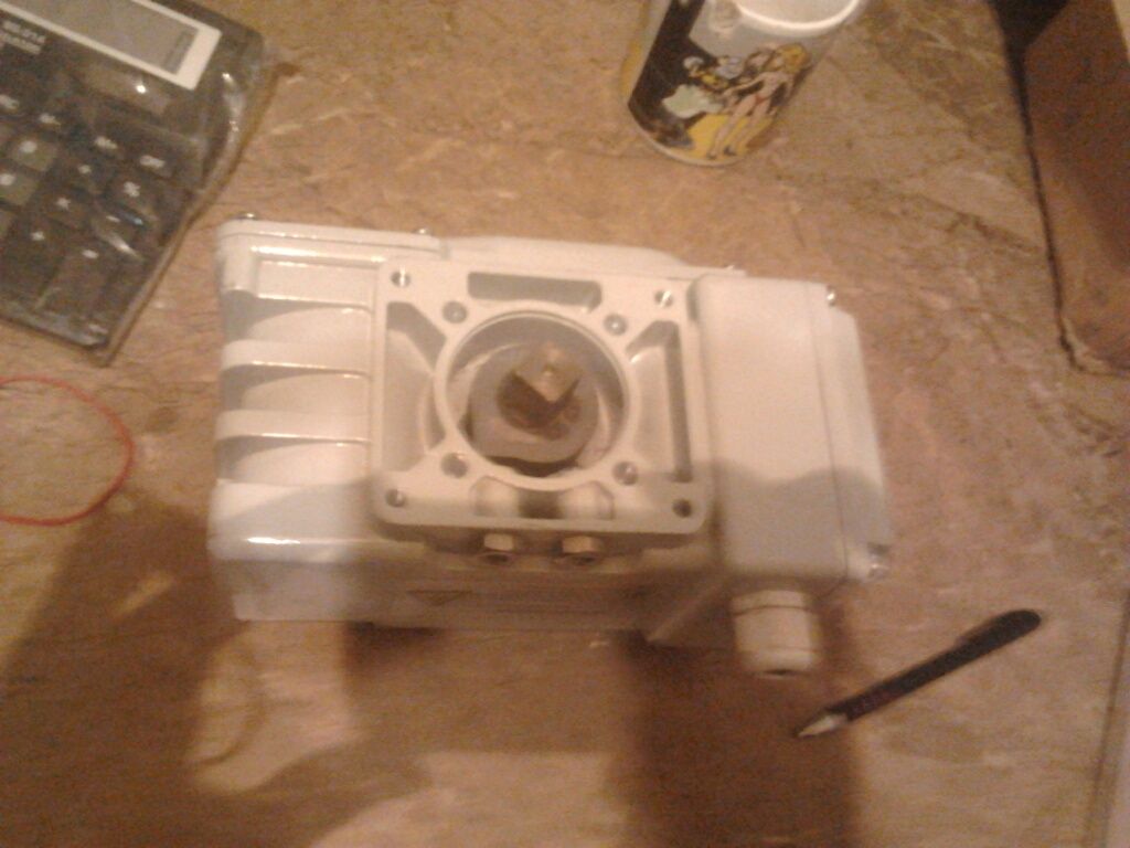 Электропривод UKSPAR типE-10. 100NM, 220V(на краны шаровые,поворотные)