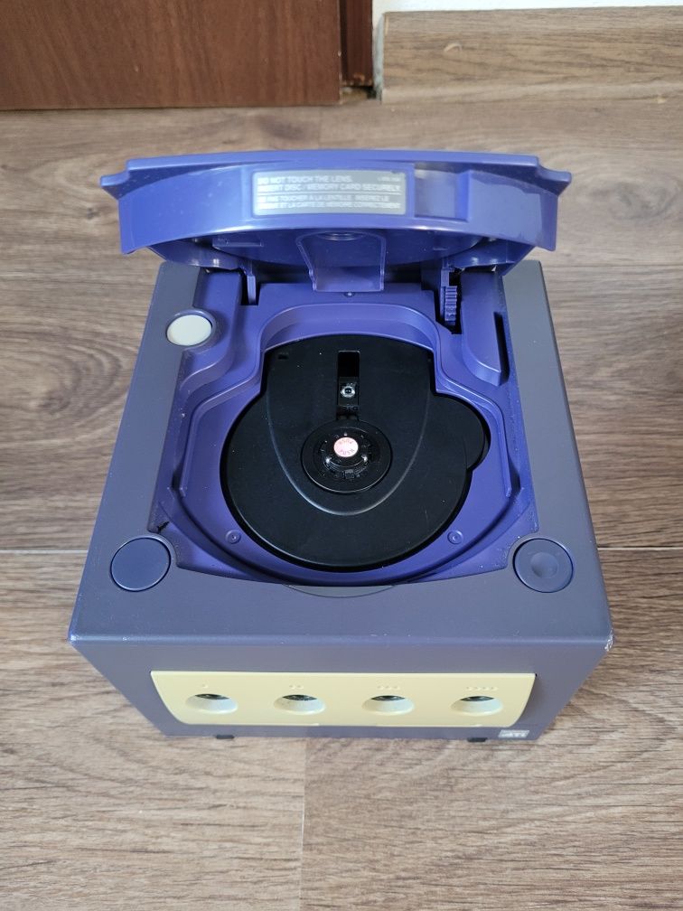 Konsola gamecube nintendo włącza się