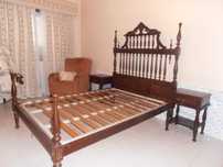 cama de casa com roupeiro e comoda