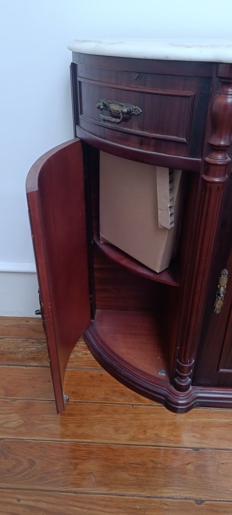 Movel de antiquário com top de mármore