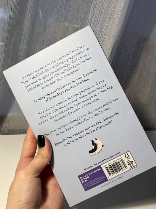 Книга англійською «Icebreaker»