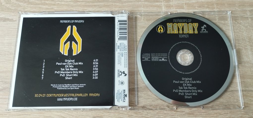 Members of Mayday – 10 In 01