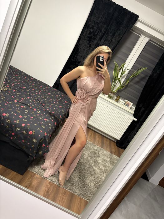 Sukienka na jedno ramie