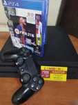 (1470/25)konsola Playstation 4 Pro 1TB + pad+ gra
