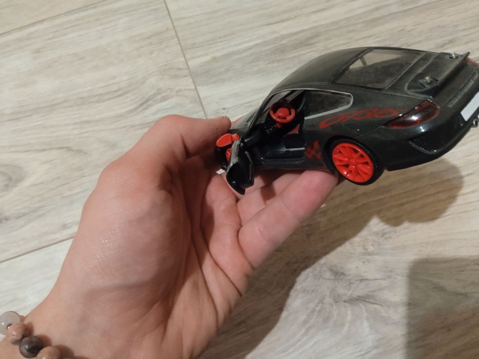 Модели не все что на фото есть ещё