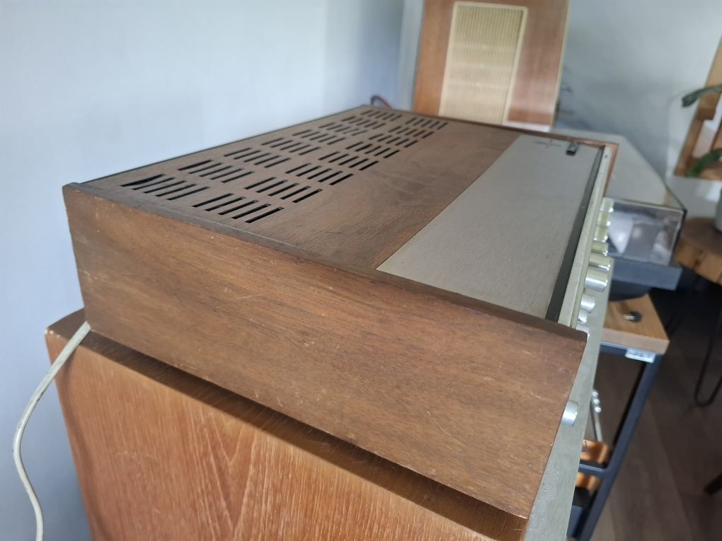 Philips 22RH590, Wzmacniacz stereo germanowy