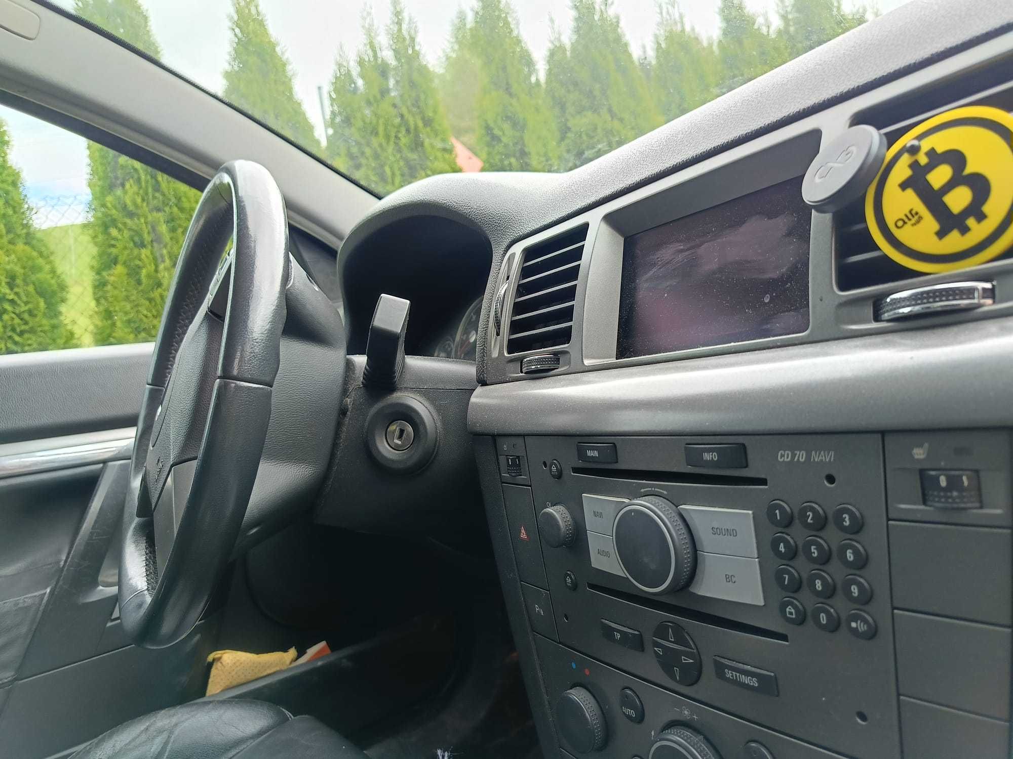 Opel Vectra GTS 1.9 CDTI 2005 – Bogate wyposażenie, uszkodzona