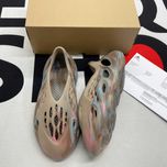 Yeezy Foam RNNR MX Sand Grey (36-48)